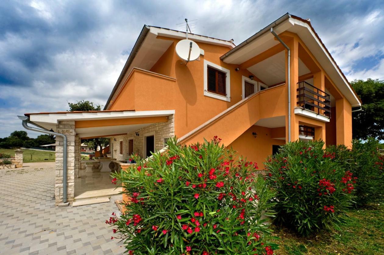 Vrtline In Krnica * Istrien Hotel Exterior photo
